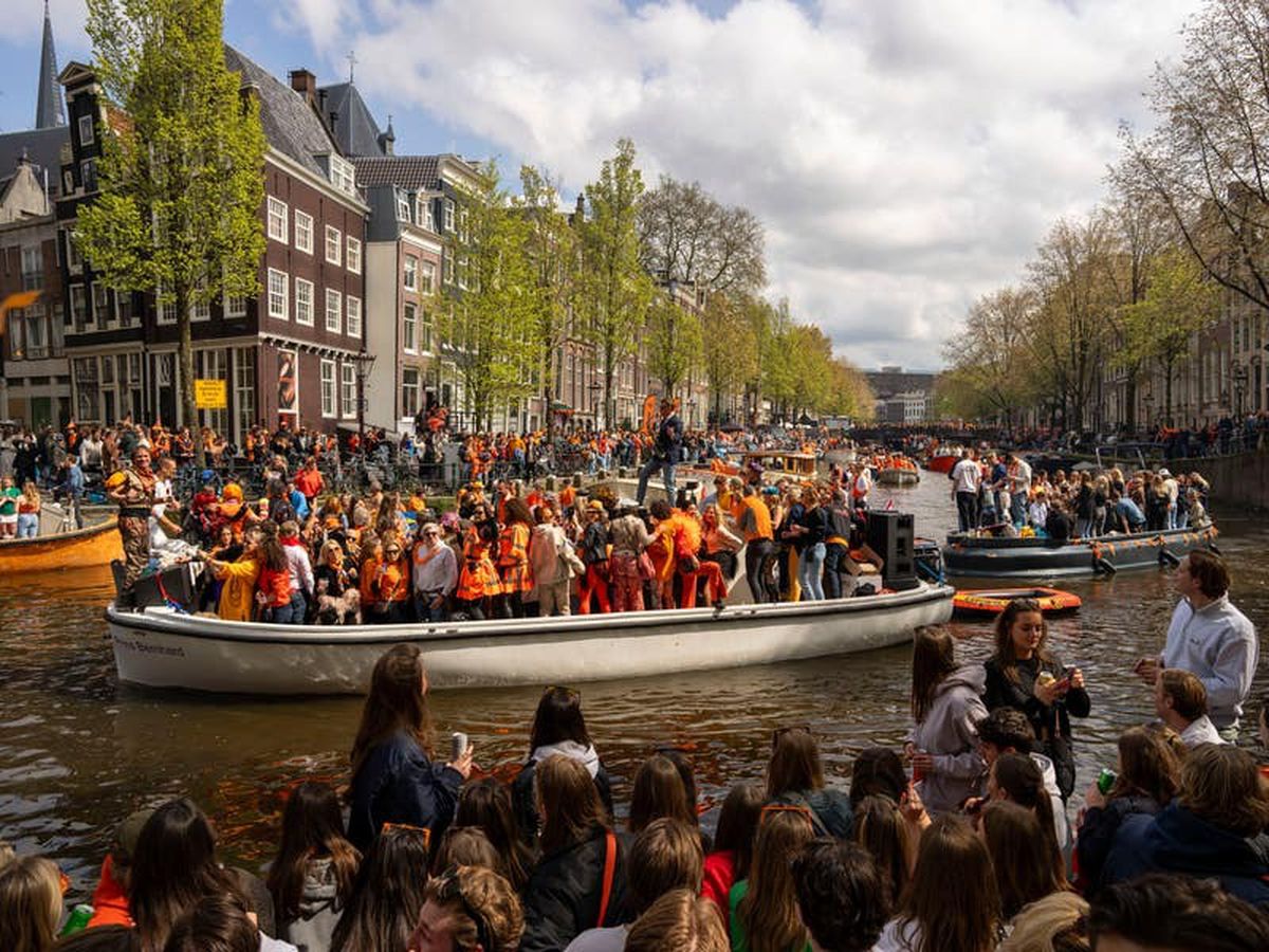 Revellers dress in orange to celebrate Dutch king’s birthday | Guernsey ...